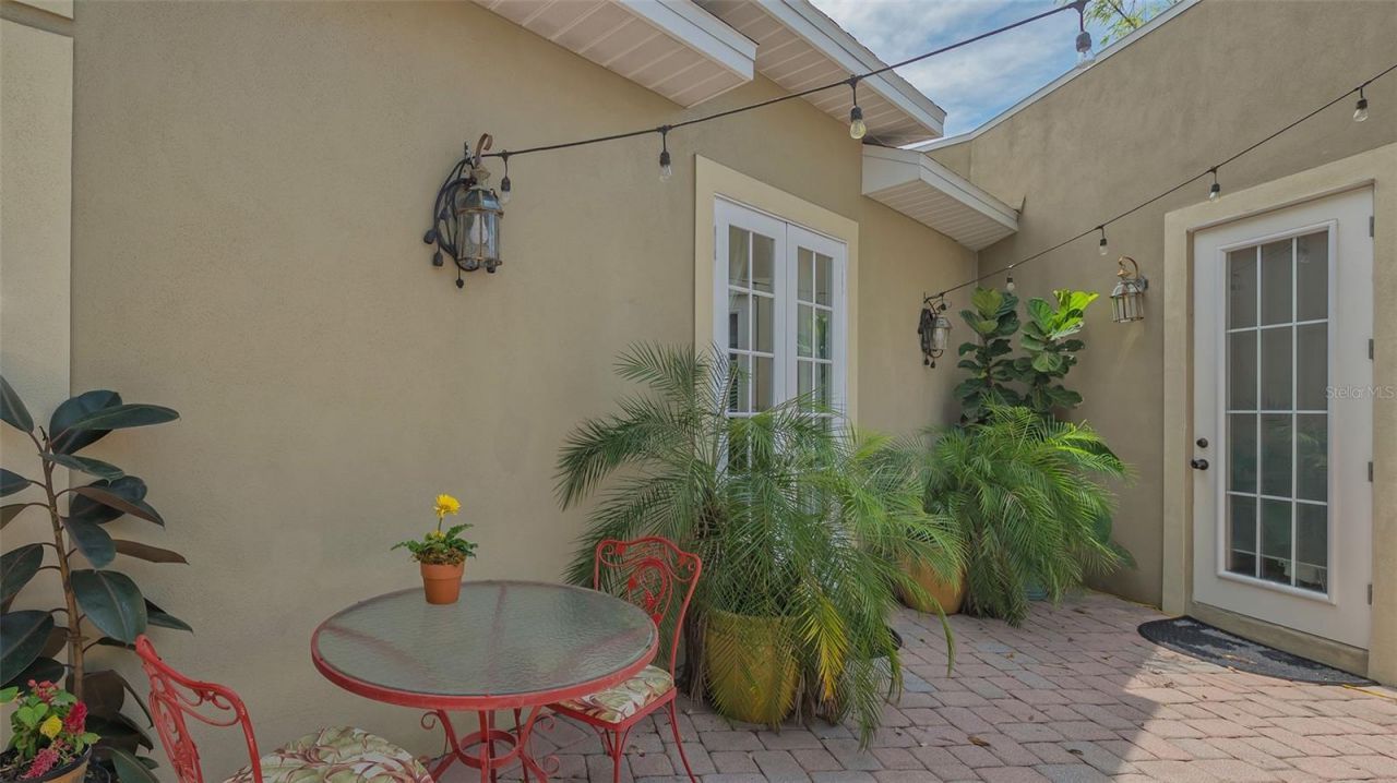 640 N Osprey Avenue, Sarasota, FL 34236 Photo