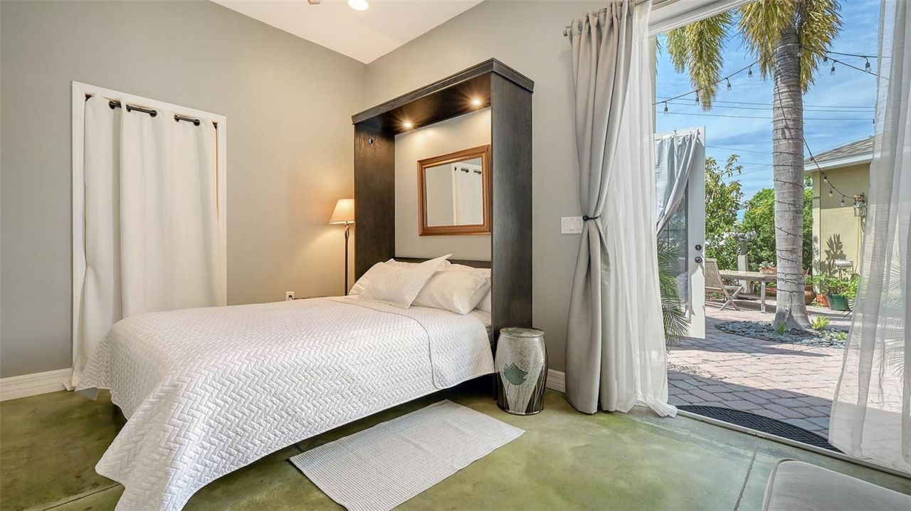 640 N Osprey Avenue, Sarasota, FL 34236 Photo