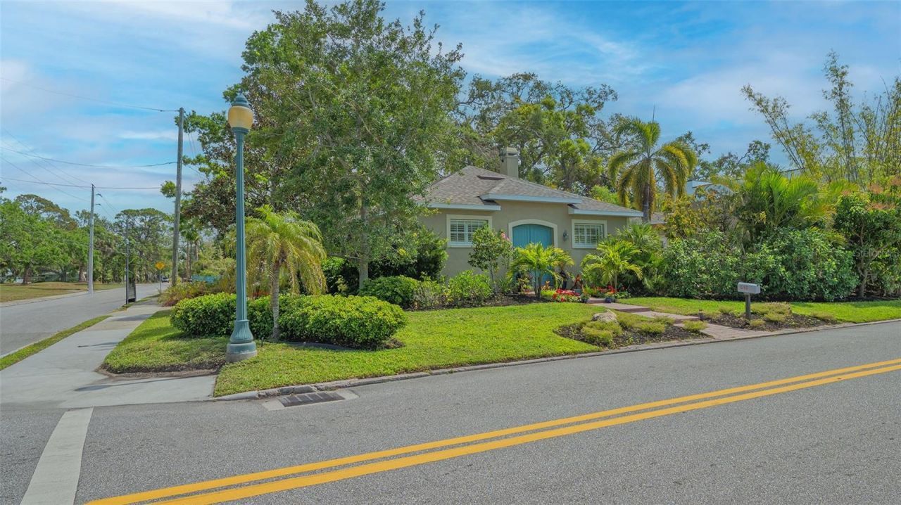 640 N Osprey Avenue, Sarasota, FL 34236 Photo