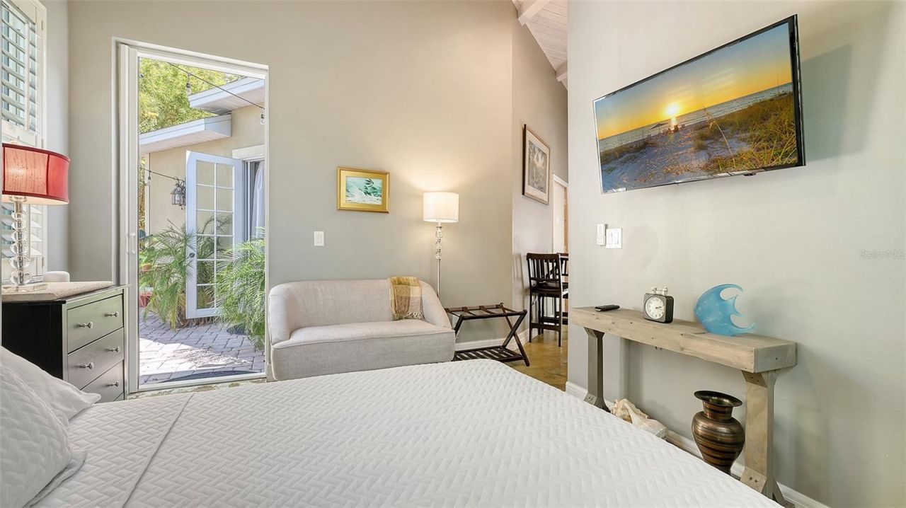 640 N Osprey Avenue, Sarasota, FL 34236 Photo