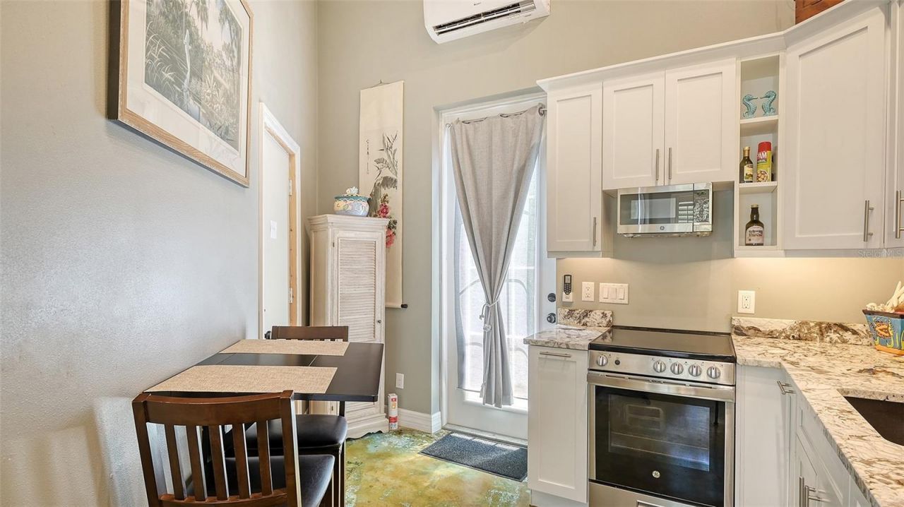 640 N Osprey Avenue, Sarasota, FL 34236 Photo