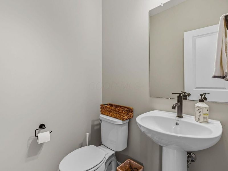 3441 Crimson Stone Drive, Powell, OH 43065 Photo 13