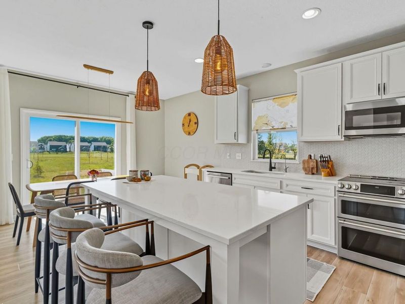 3441 Crimson Stone Drive, Powell, OH 43065 Photo 7