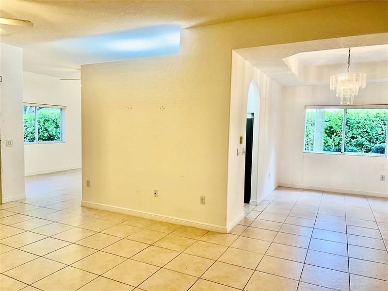 7932 Exeter Cir W, Unit 7932, Tamarac, FL 33321 Photo