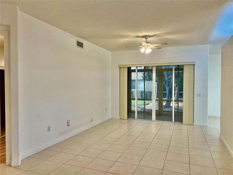 7932 Exeter Cir W, Unit 7932, Tamarac, FL 33321 Photo