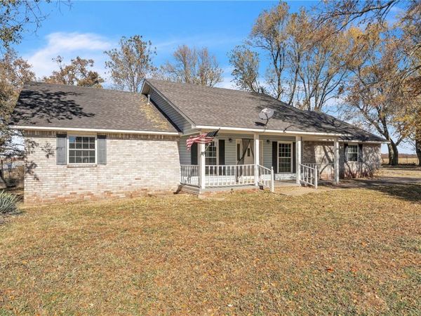 12369 E Sugar Hill Road, Lincoln, AR 72744
