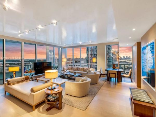 50 S Pointe Dr, Unit 2703, Miami Beach, FL 33139