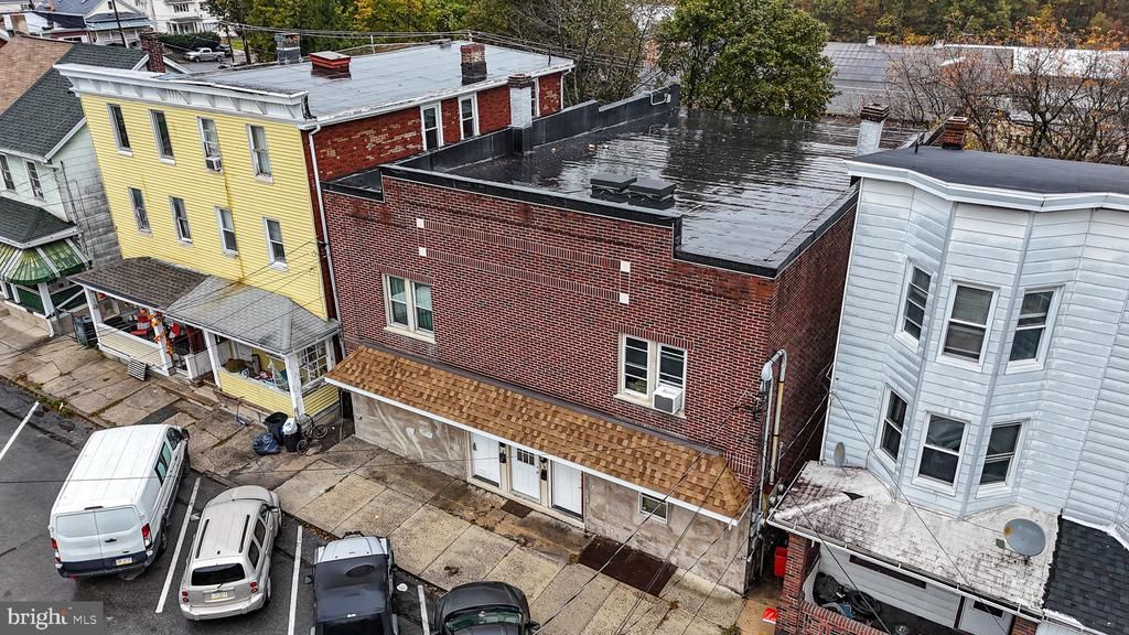 231 233 E Ridge Street, Lansford, PA 18232 Main Photo