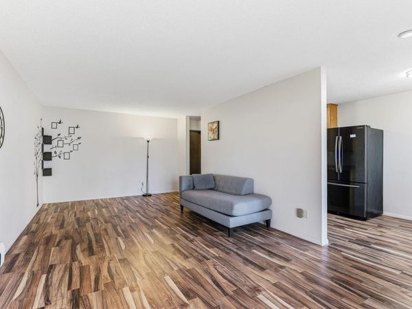 4101 Parklawn Avenue, Unit 104, Edina, MN 55435