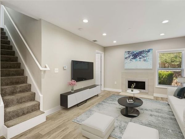 935 La Posada DR, Unit 158, Austin, TX 78752