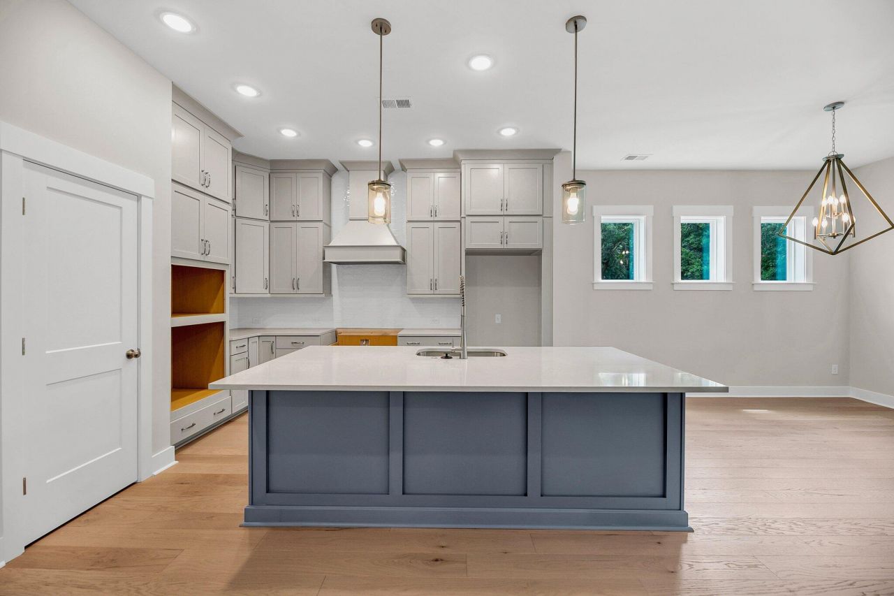 561 Spiral Ramp Court Photo 11