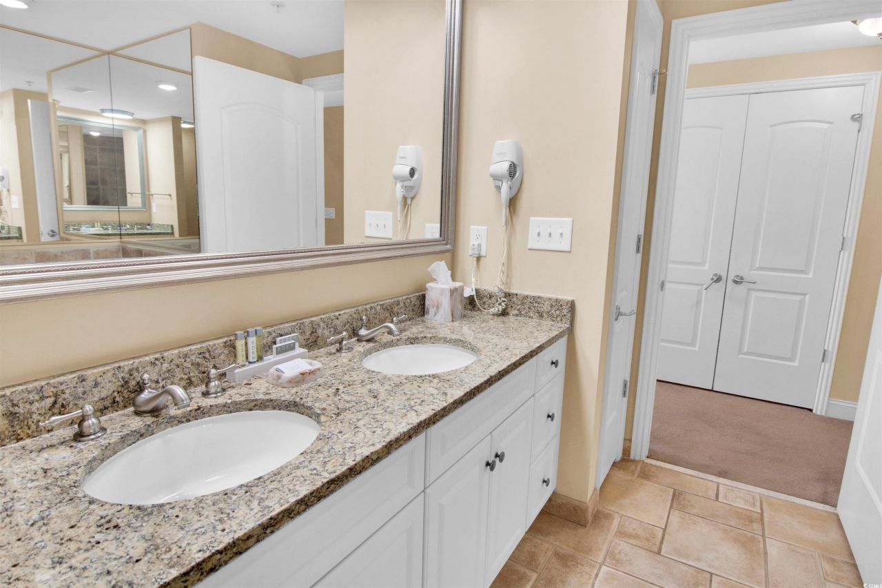 100 North Beach Blvd. Photo 19