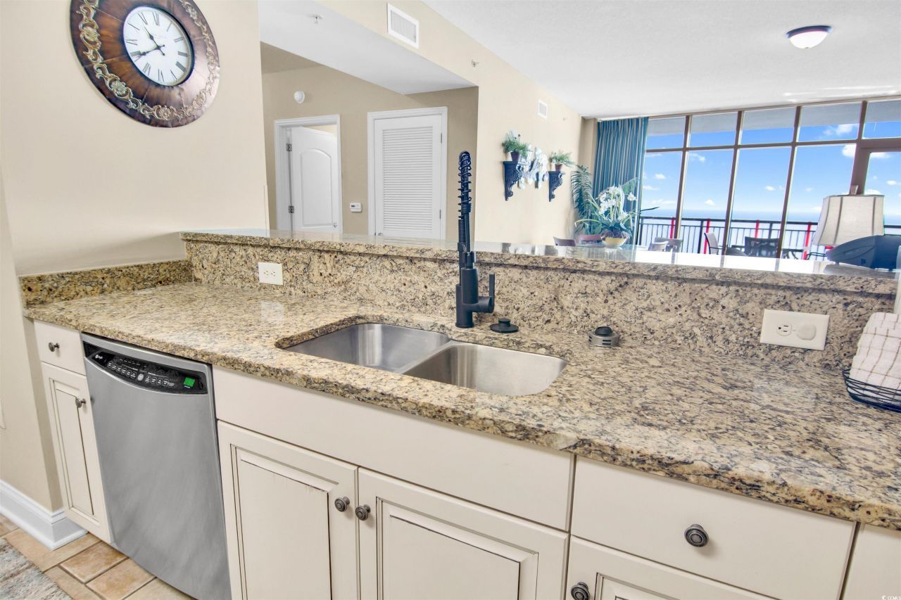 100 North Beach Blvd. Photo 8