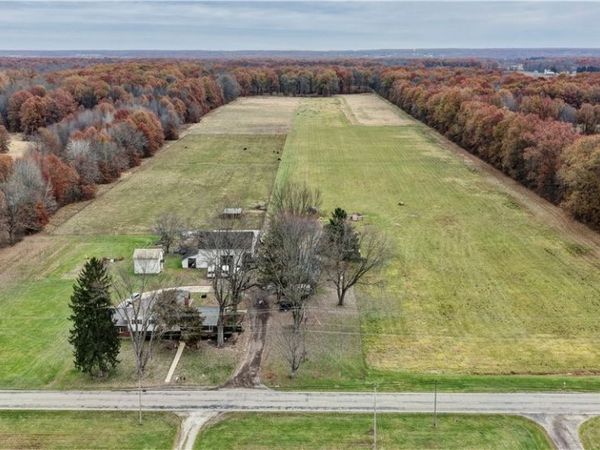 North Park Avenue, Cortland, OH 44410