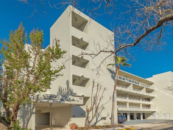 250 SANDS POINT ROAD, Unit 5101, LONGBOAT KEY, FL 34228