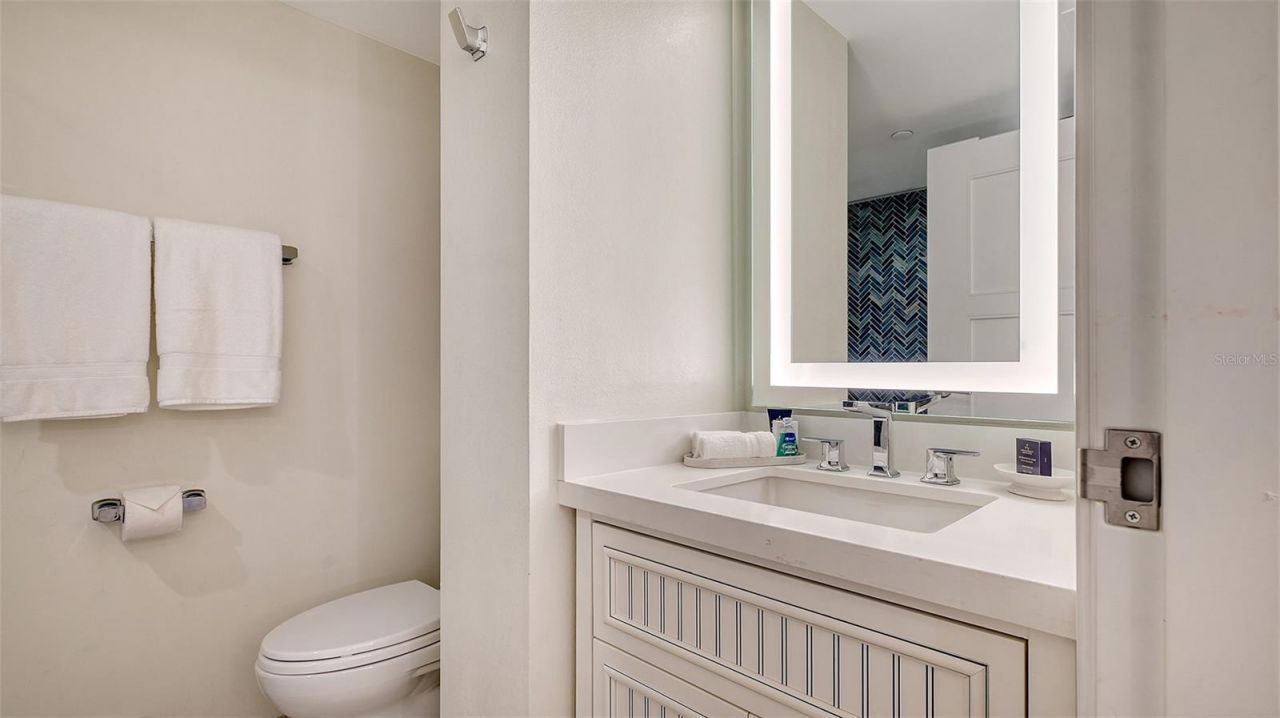 250 Sands Point Road, Unit 5101, Longboat Key, FL 34228 Photo