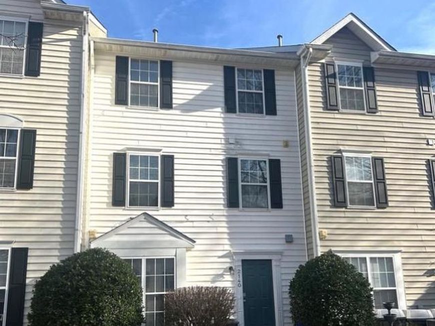 2140 Bristol Drive, Unit 8, Frederick, MD 21702 Main Photo