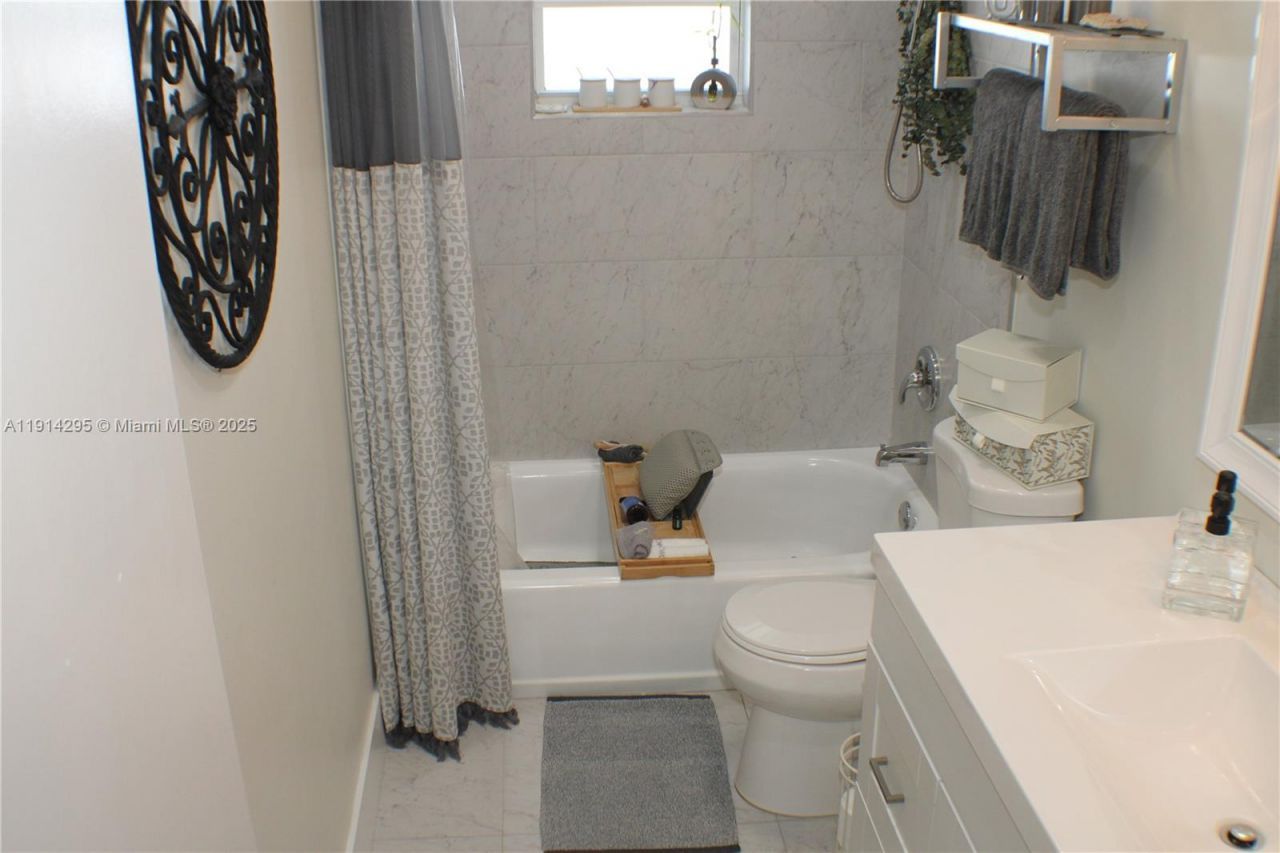 1511 Alfred Dr, Boynton Beach, FL 33426 Photo