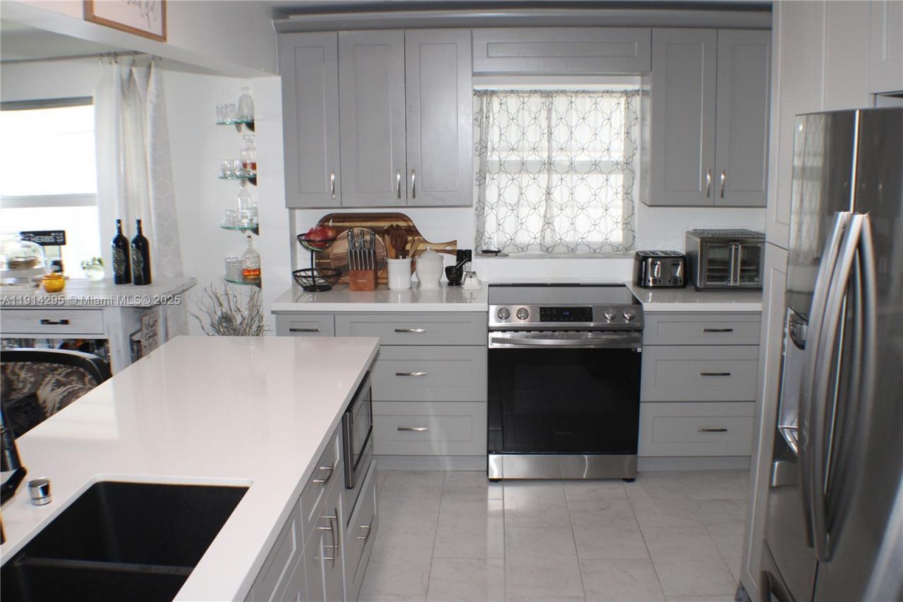 1511 Alfred Dr, Boynton Beach, FL 33426 Photo