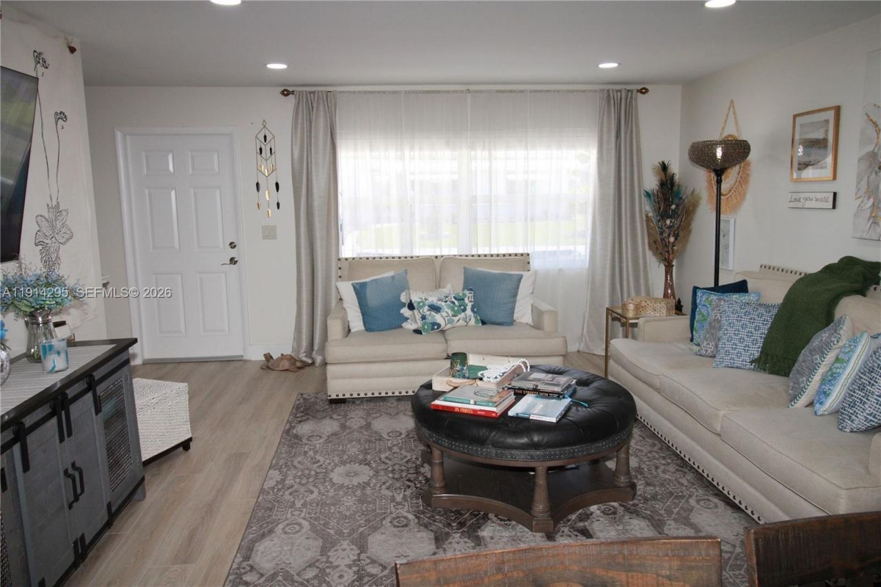 1511 Alfred Dr, Boynton Beach, FL 33426 Photo