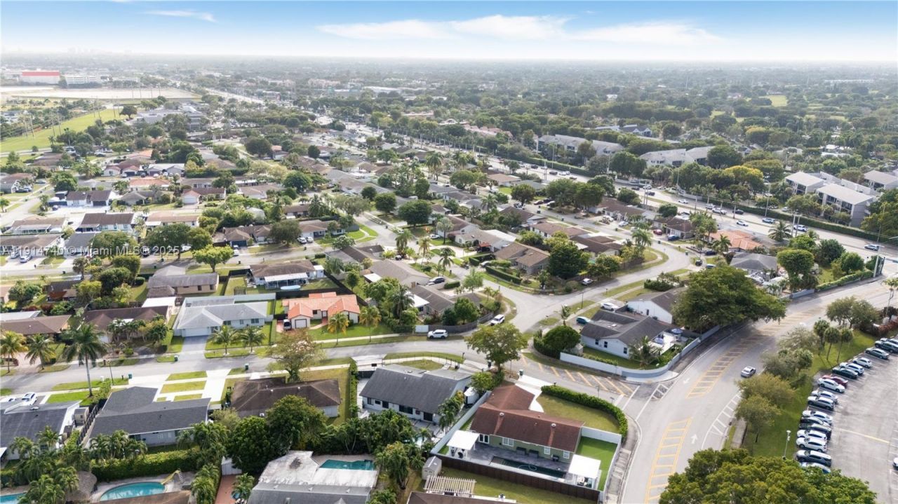 13249 SW 86th Ln, Miami, FL 33183 Photo