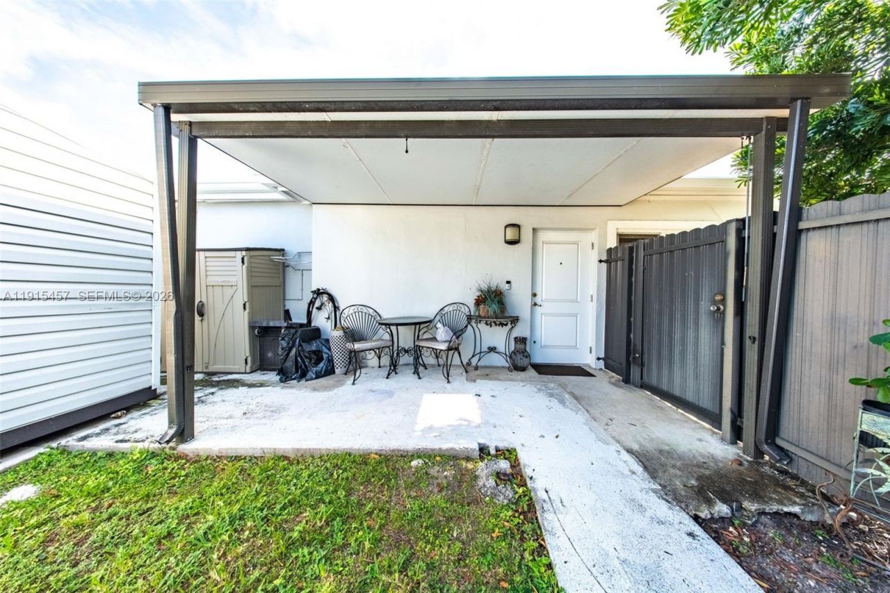 10431 SW 93rd St, Miami, FL 33176 Photo