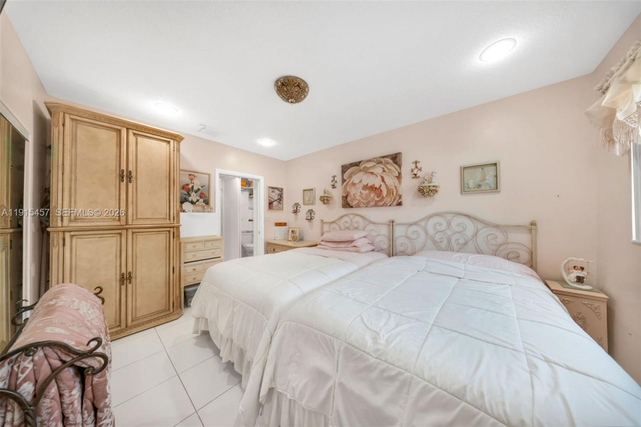 10431 SW 93rd St, Miami, FL 33176 Photo