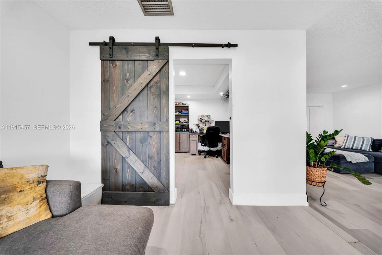 10431 SW 93rd St, Miami, FL 33176 Photo