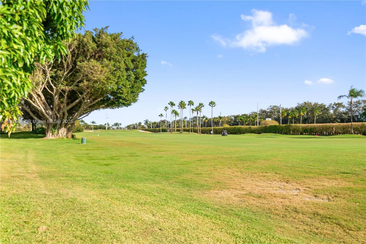 9820 S Hollybrook Lake Dr, Unit 16-105, Pembroke Pines, FL 33025 Photo