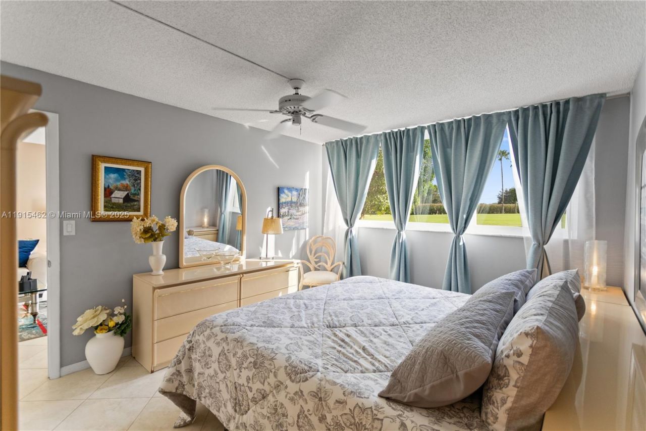 9820 S Hollybrook Lake Dr, Unit 16-105, Pembroke Pines, FL 33025 Photo