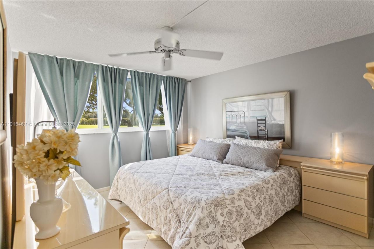 9820 S Hollybrook Lake Dr, Unit 16-105, Pembroke Pines, FL 33025 Photo