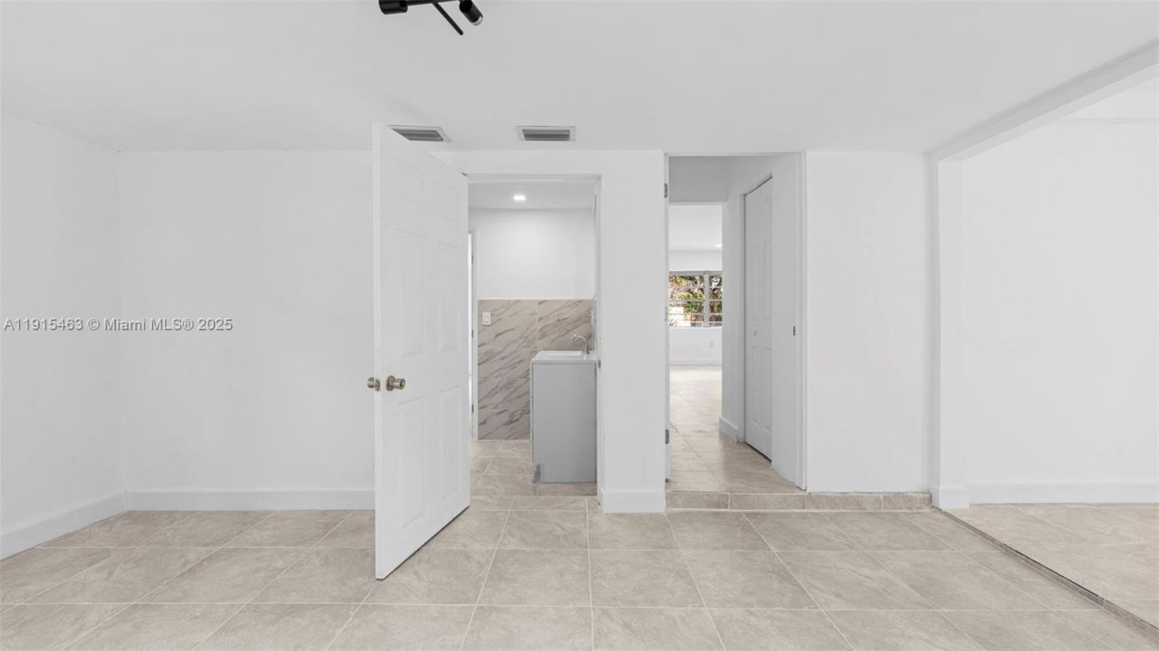 760 NW 126th St, North Miami, FL 33168 Photo