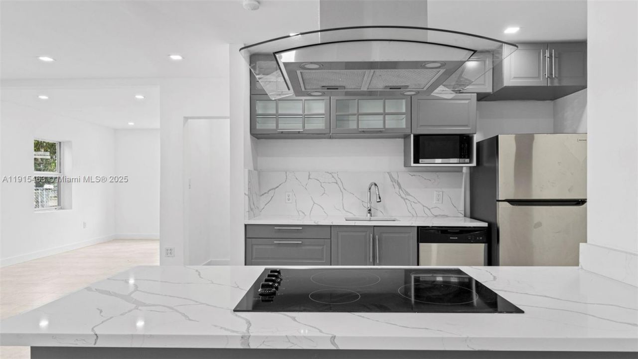 760 NW 126th St, North Miami, FL 33168 Photo