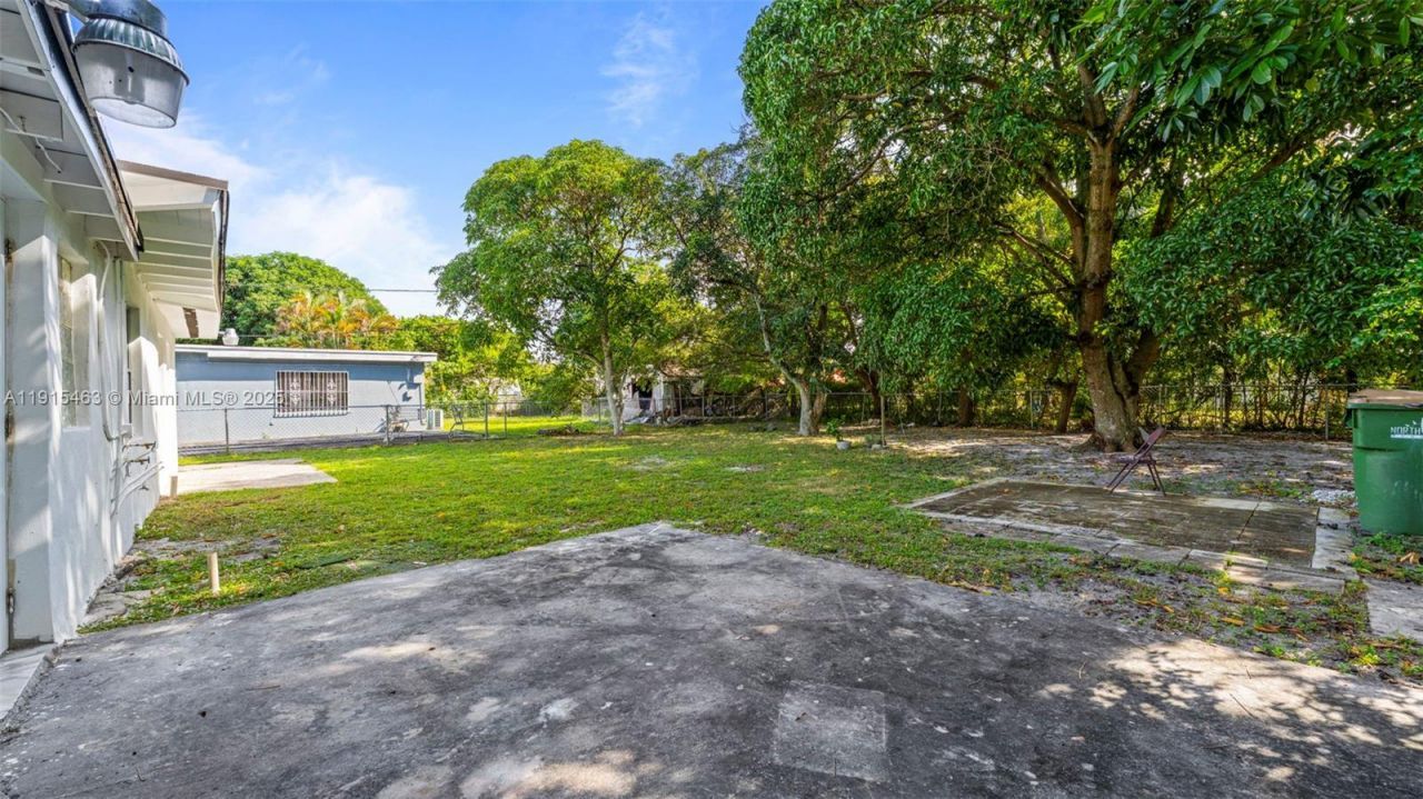 760 NW 126th St, North Miami, FL 33168 Photo