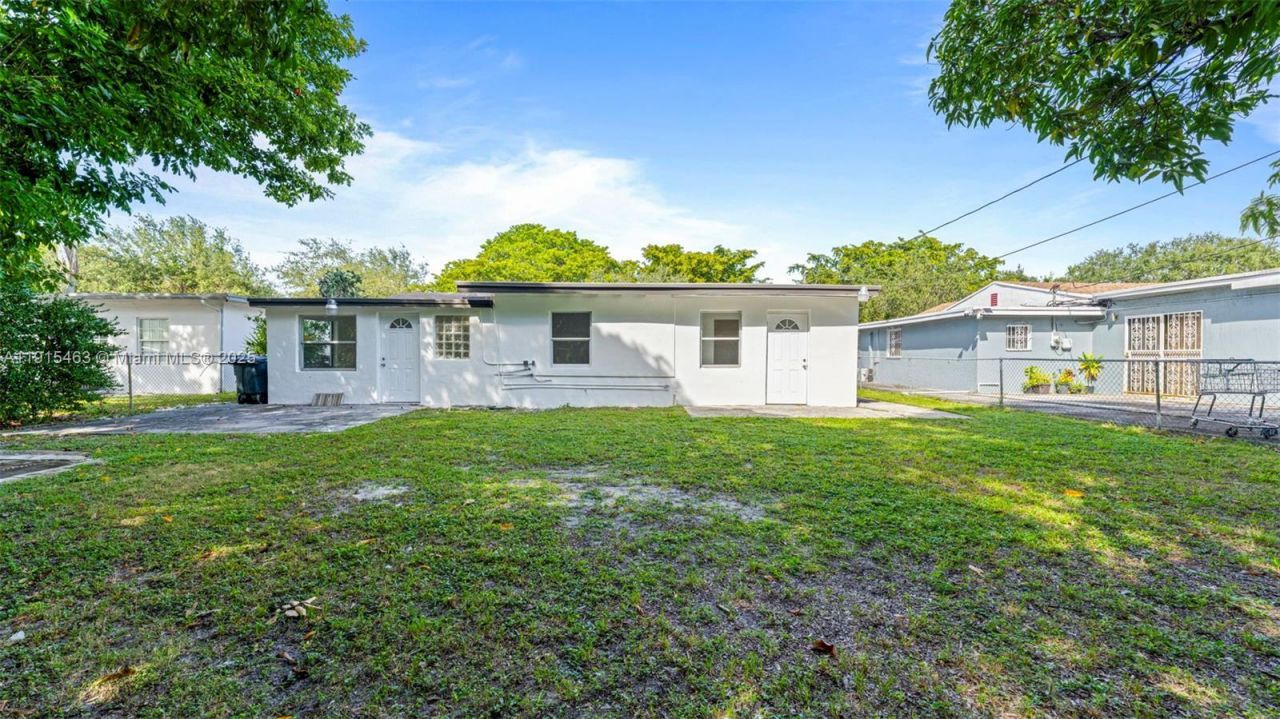 760 NW 126th St, North Miami, FL 33168 Photo