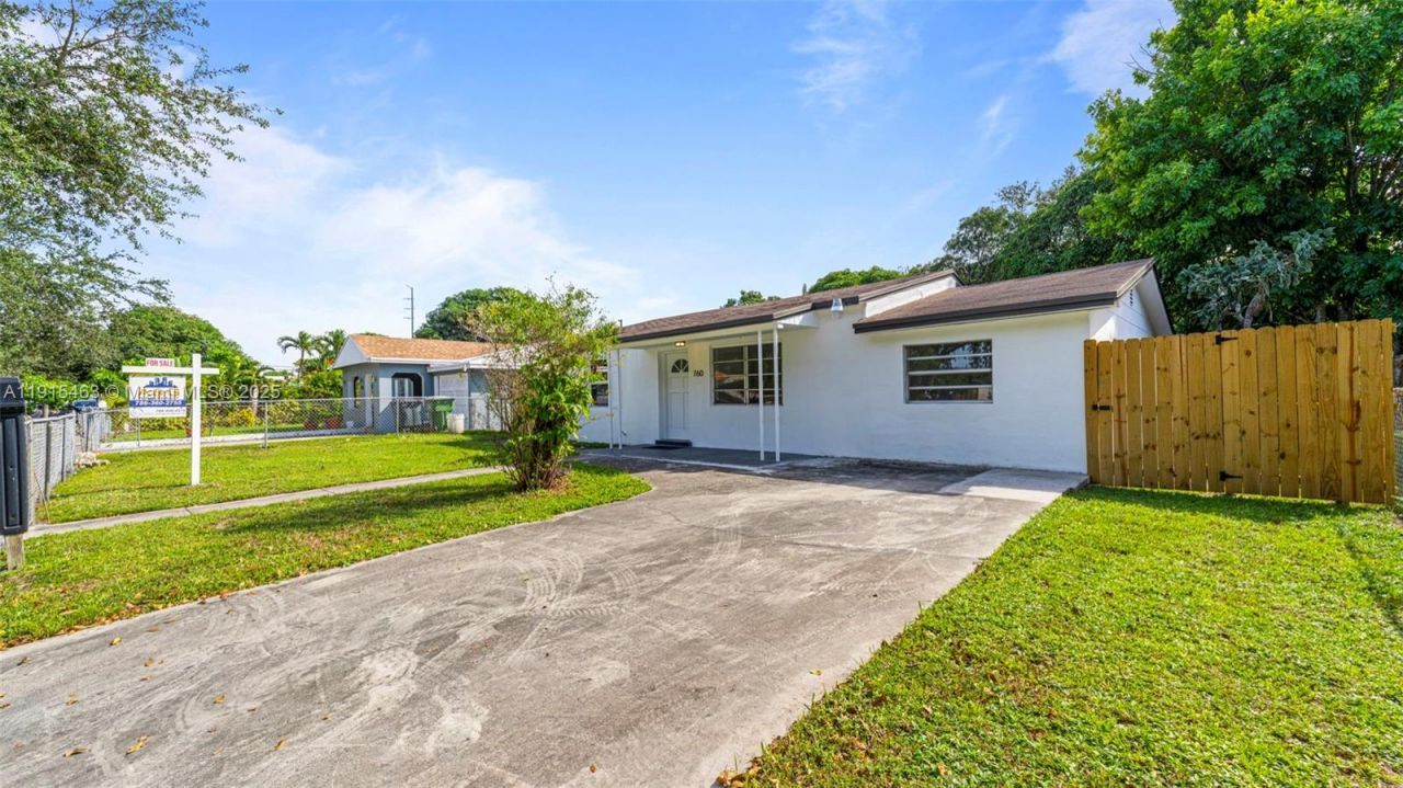 760 NW 126th St, North Miami, FL 33168 Photo