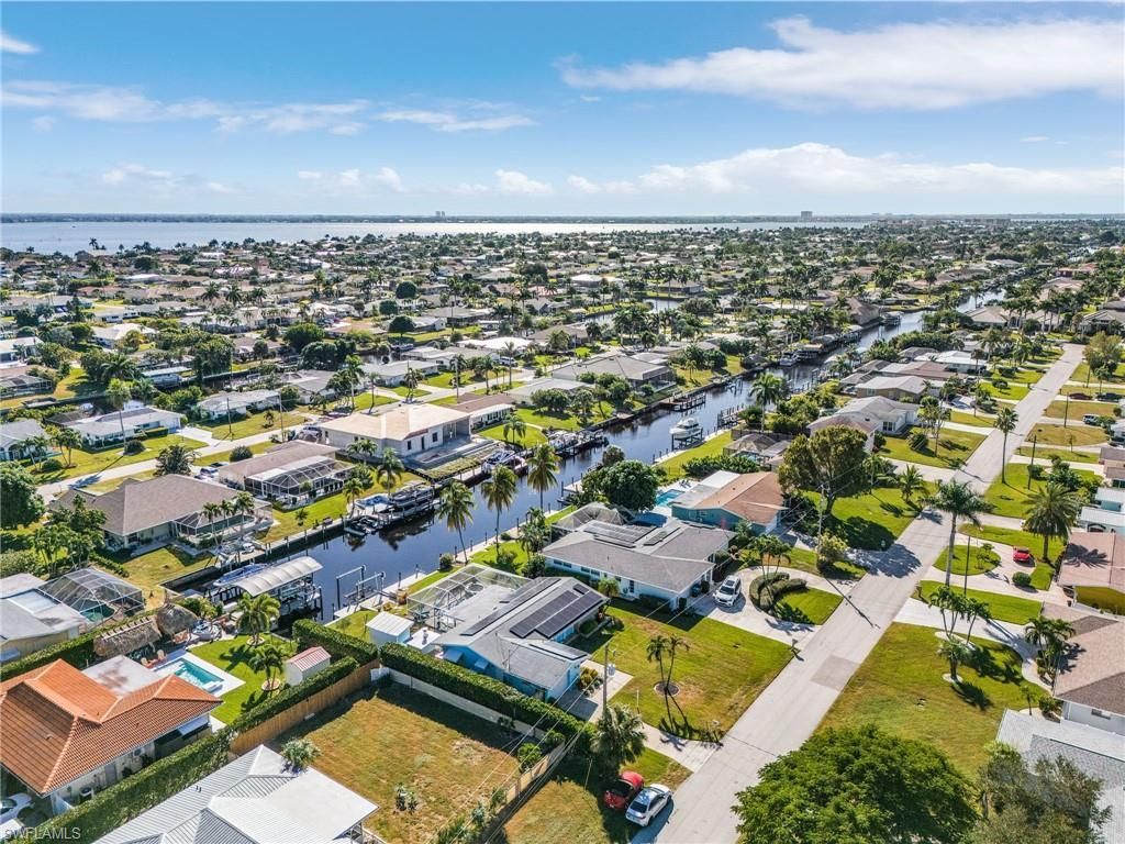 3005 SE 18th Ave, Cape Coral, FL 33904 Photo