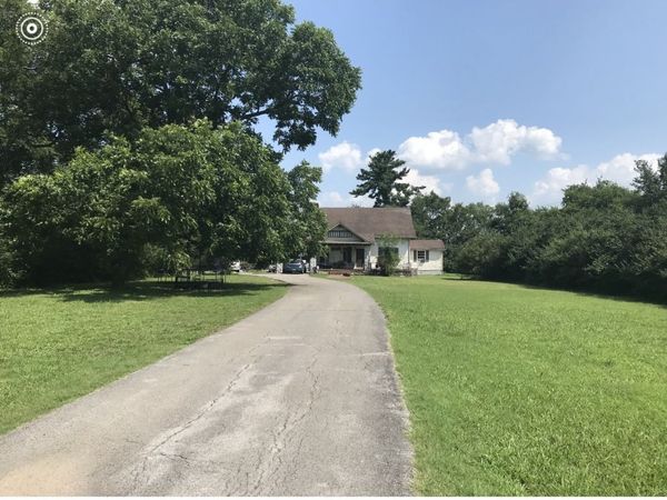 1023 Hartsville Pike, Gallatin, TN 37066