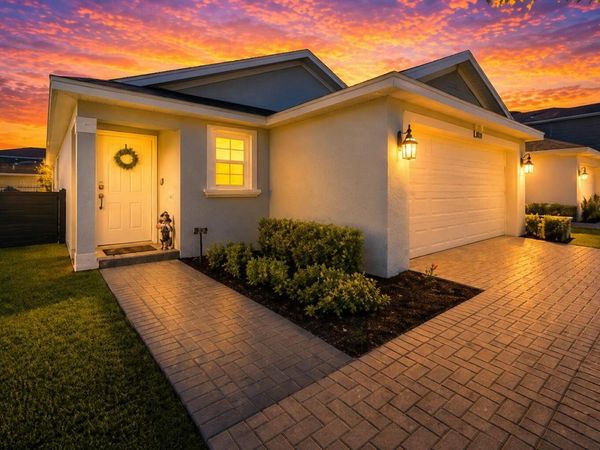 6309 NW Leafmore Lane, Port St. Lucie, FL 34987