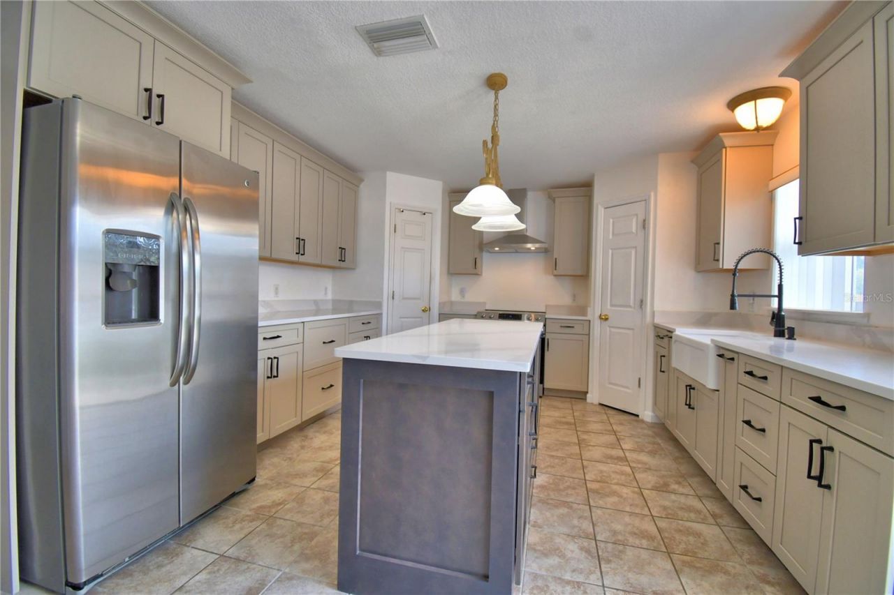 107 Shaddock Drive, Auburndale, FL 33823 Photo