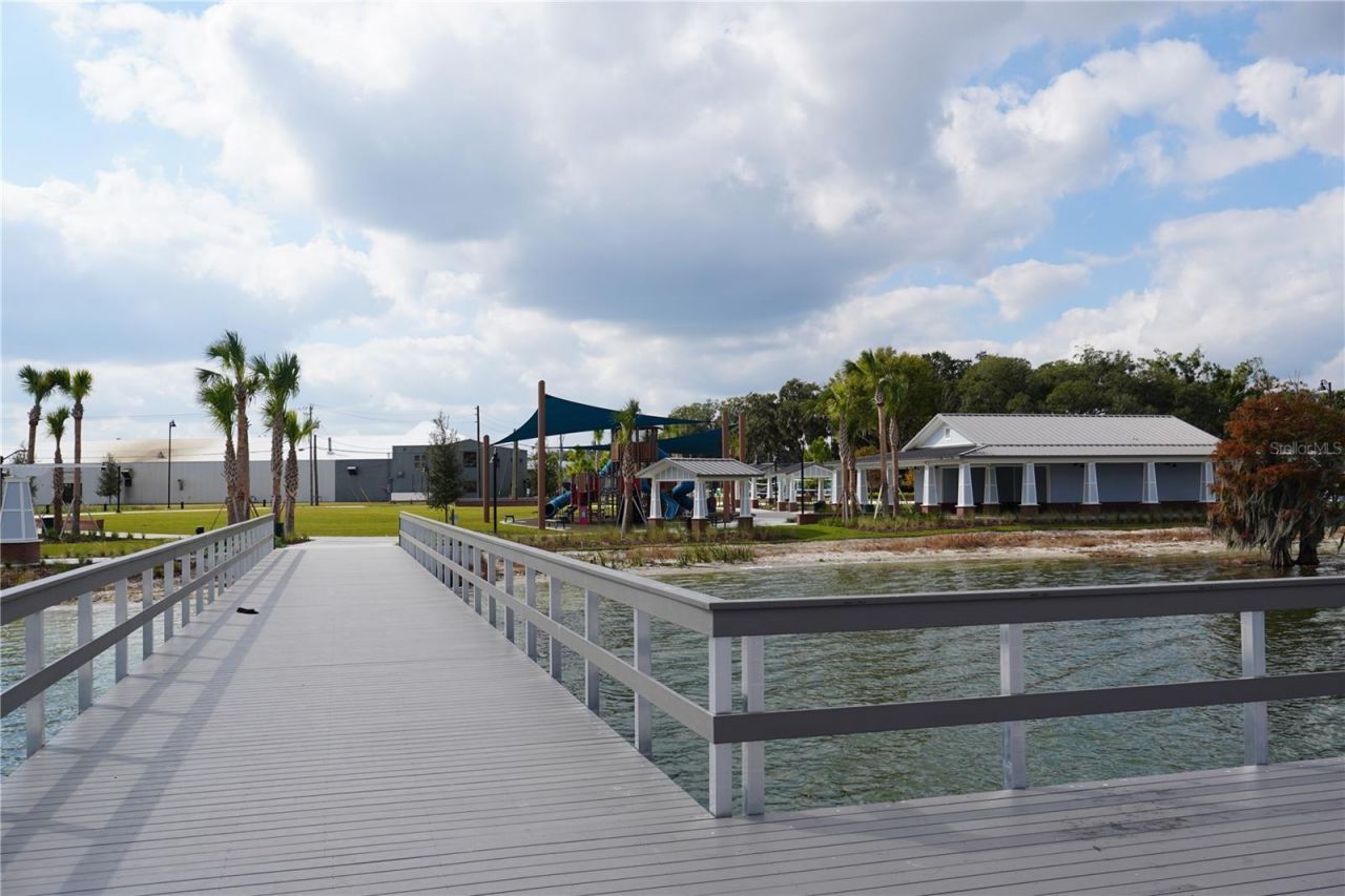 107 Shaddock Drive, Auburndale, FL 33823 Photo