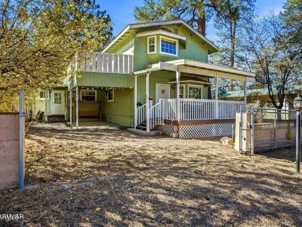 2880 PAINT PONY Lane, Overgaard, AZ 85933