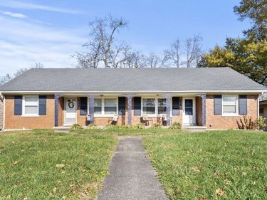 129 Greenbriar Road, Lexington, KY 40503