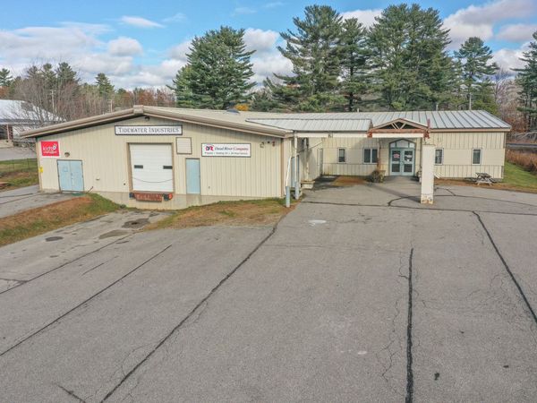 11 Airport Road, Belfast, ME 04915