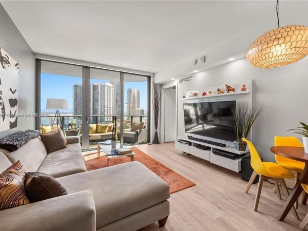 121 NE 34th St, Unit 1705, Miami, FL 33137