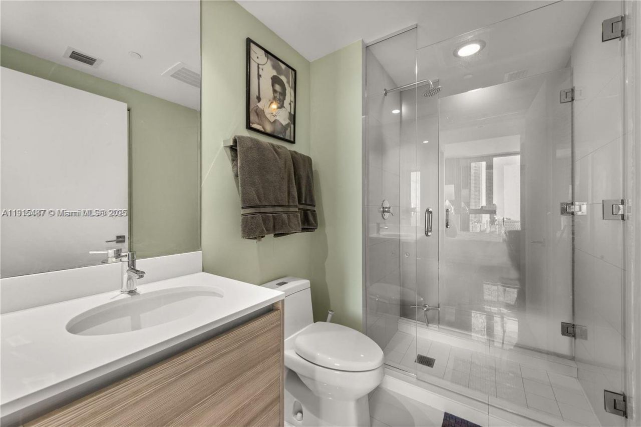 121 NE 34th St, Unit 1705, Miami, FL 33137 Photo