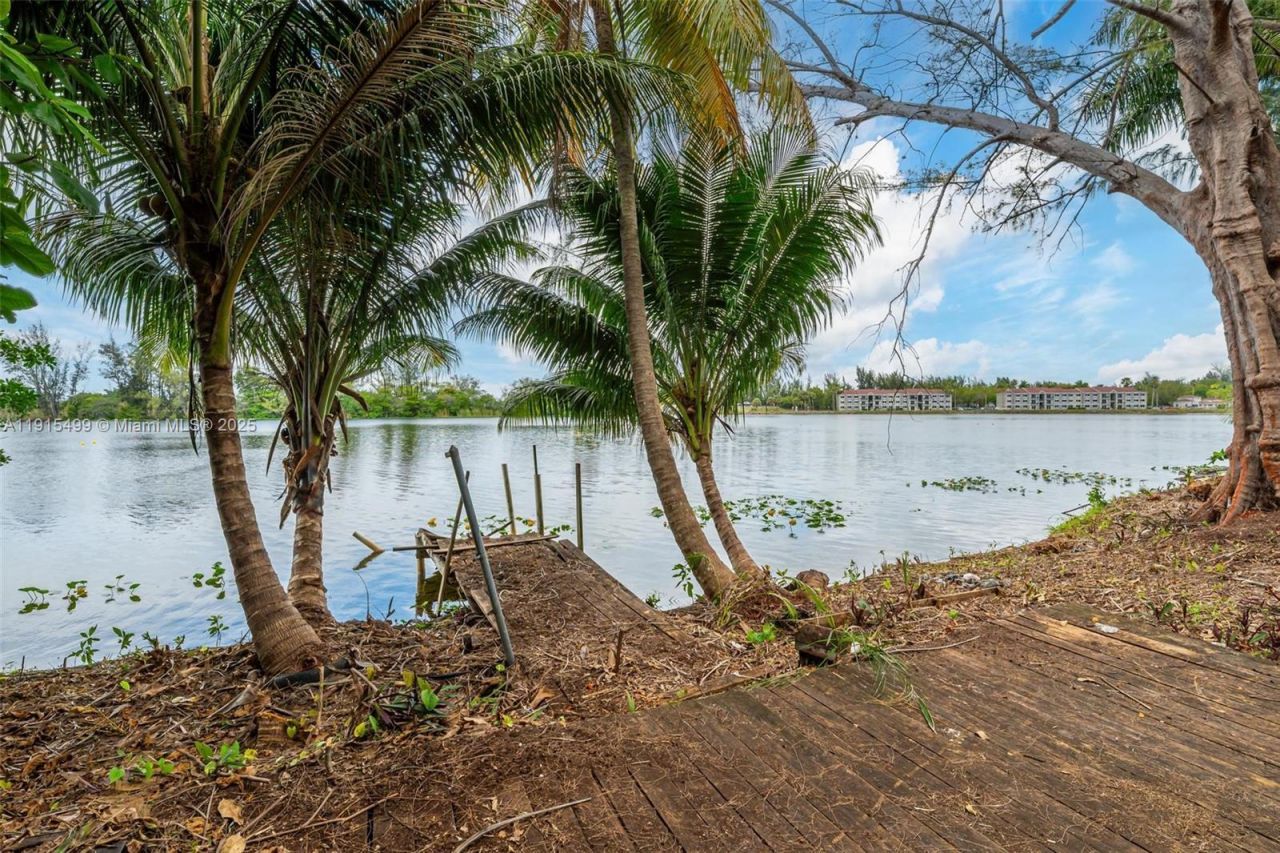 15100 NW River Dr, Miami, FL 33169 Photo