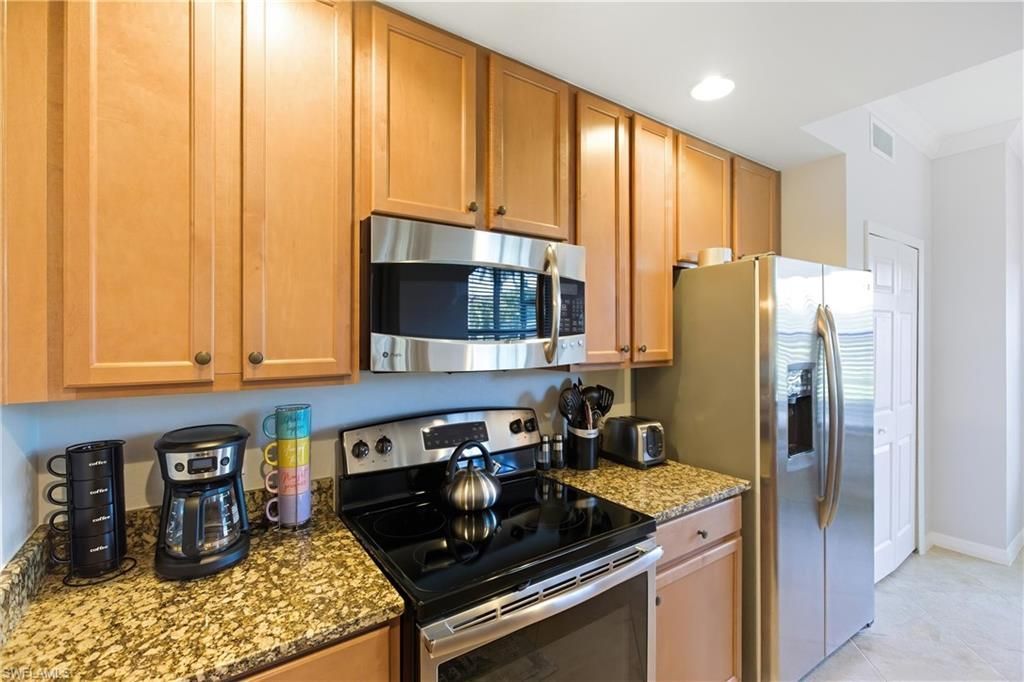 9844 Venezia Cir, Unit 714, Naples, FL 34113 Photo