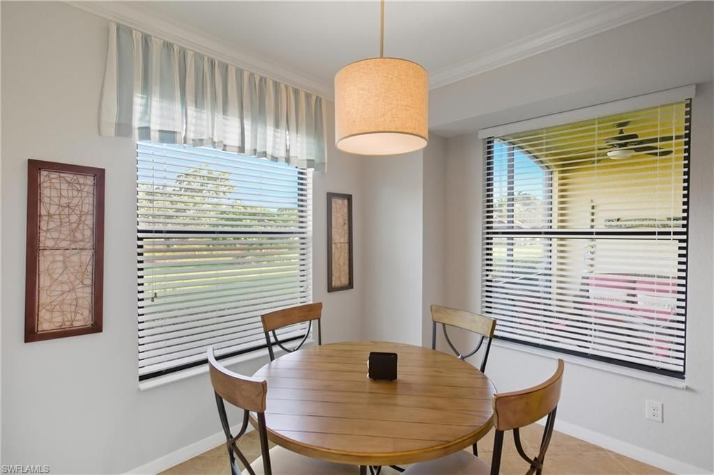 9844 Venezia Cir, Unit 714, Naples, FL 34113 Photo
