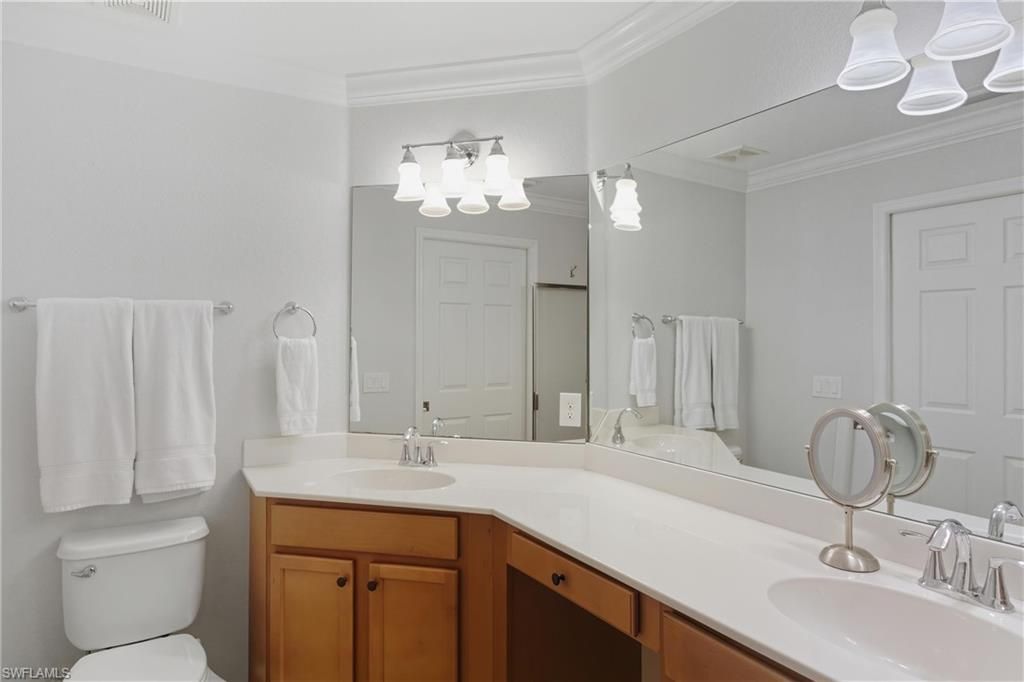 9844 Venezia Cir, Unit 714, Naples, FL 34113 Photo